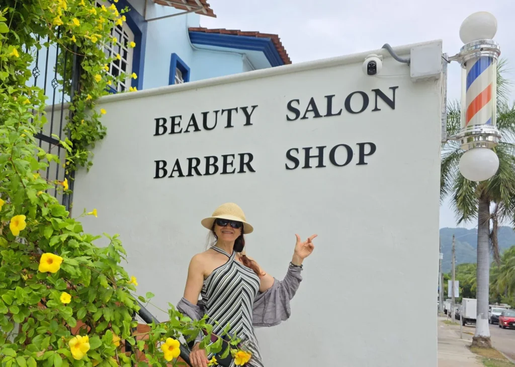 Beauty-salon-barber-shop