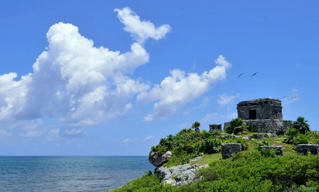 Tulum beachfront and ancient ruins by the sea